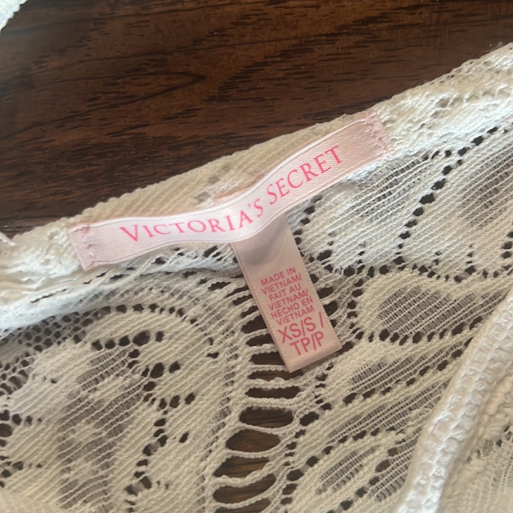 VS Coverup - Picture 2 of 7
